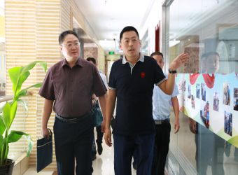圖片正在加載